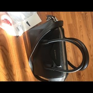 Givenchy antigona small
